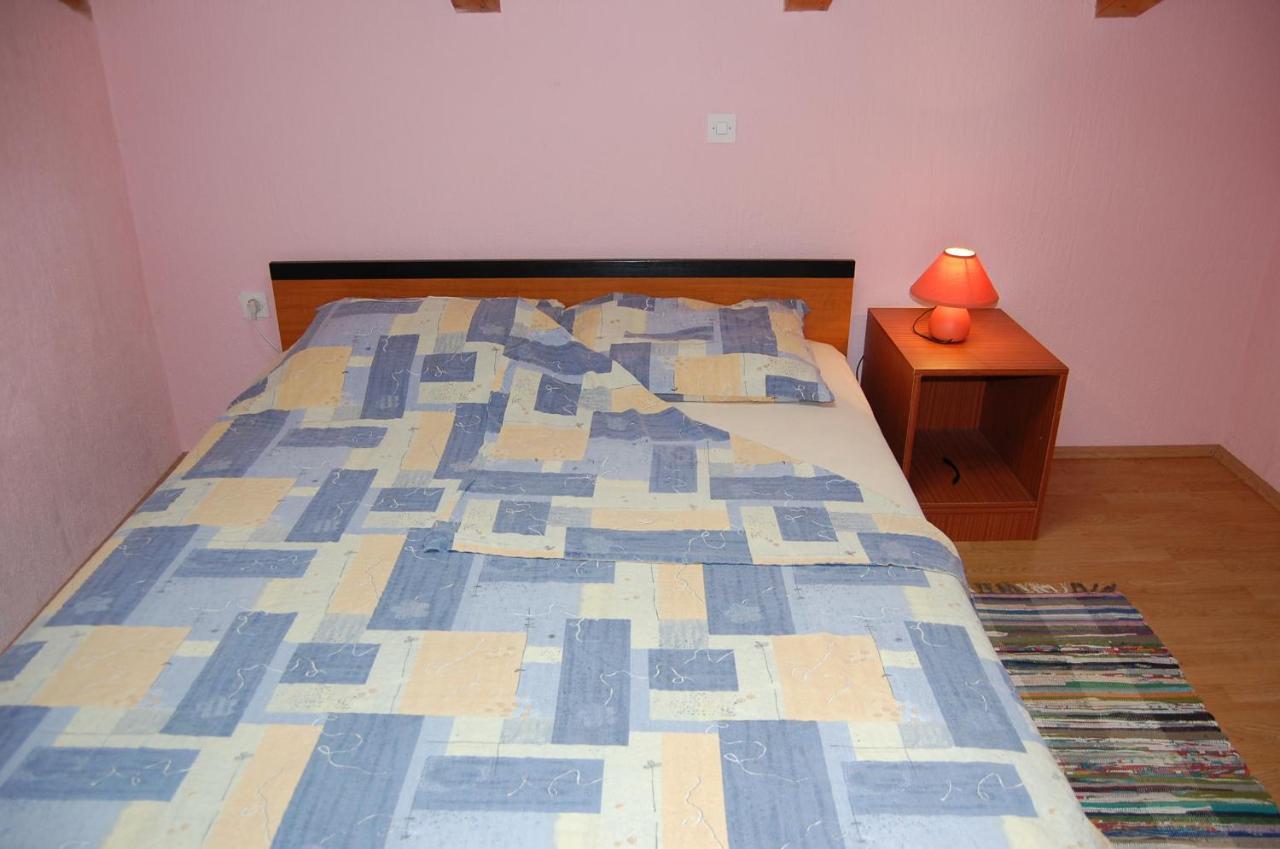 Apartment Ivan By El-Pi Tours Malinska Esterno foto